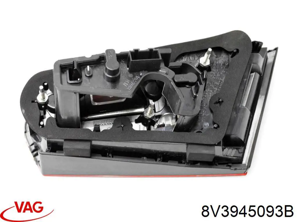 Стоп задній VAG 8V3945093B ціна, від 42.33 USD