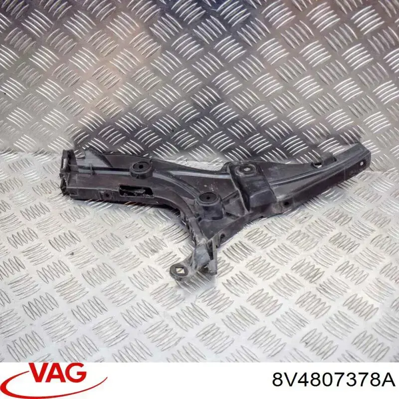 Кронштейн бампера заднього, правий 88071885902 Diamond/DPA