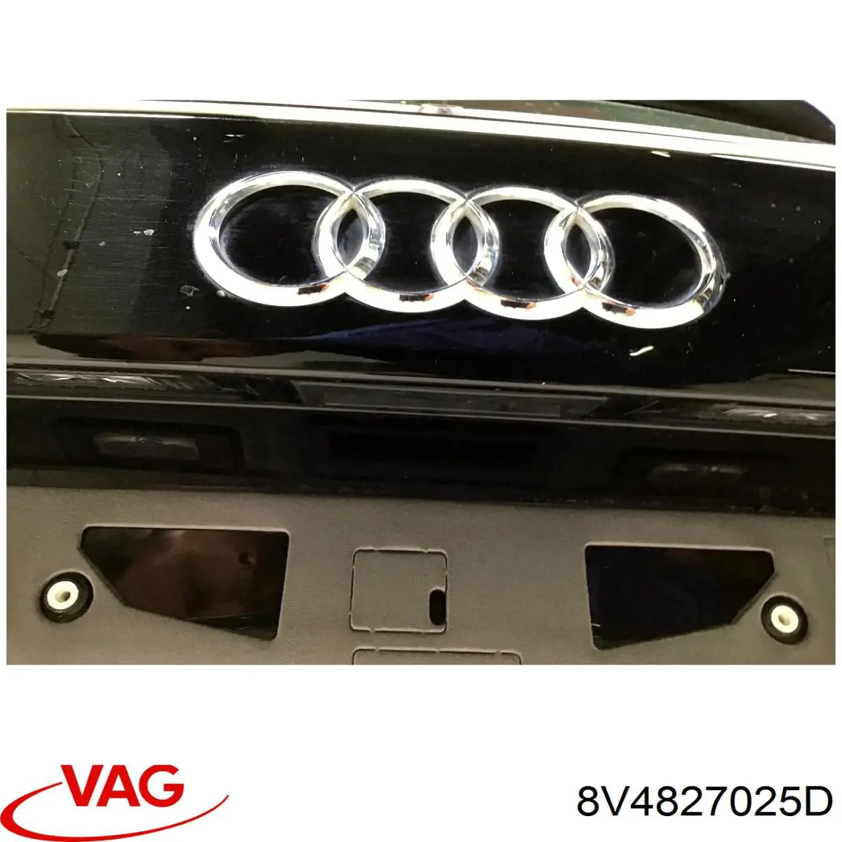П'яті двері VAG 8V4827025D ціна, від 181.17 USD