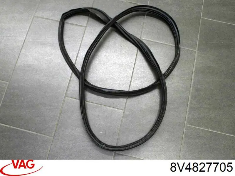 Ущільнювач кришки багажника VAG 8V4827705 ціна, від 26.81 USD
