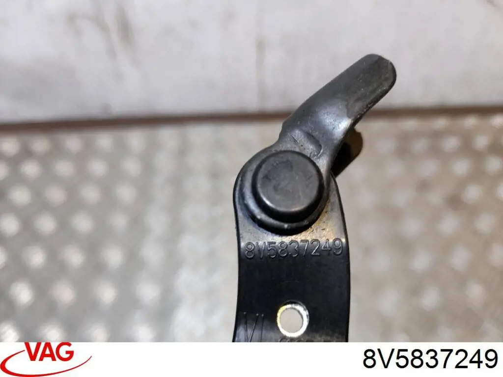 Обмежувач відкриття дверей, передній VAG 8V5837249
