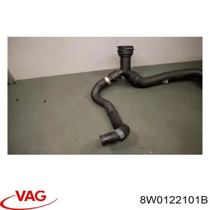 Купити 8W0122101B VAG Шланг/патрубок радіатора охолодження, верхній