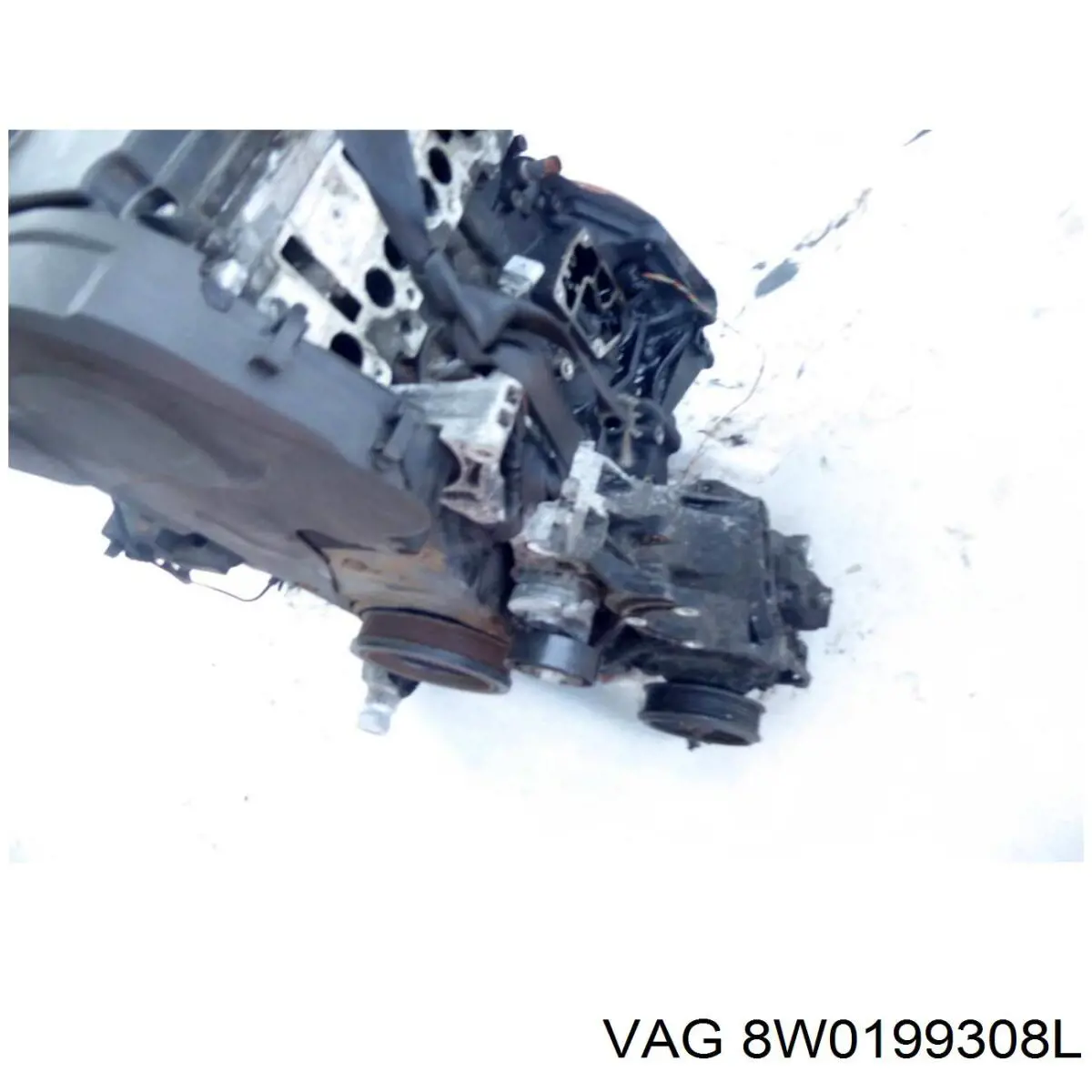 Кронштейн подушки (опори) двигуна, правої VAG 8W0199308L