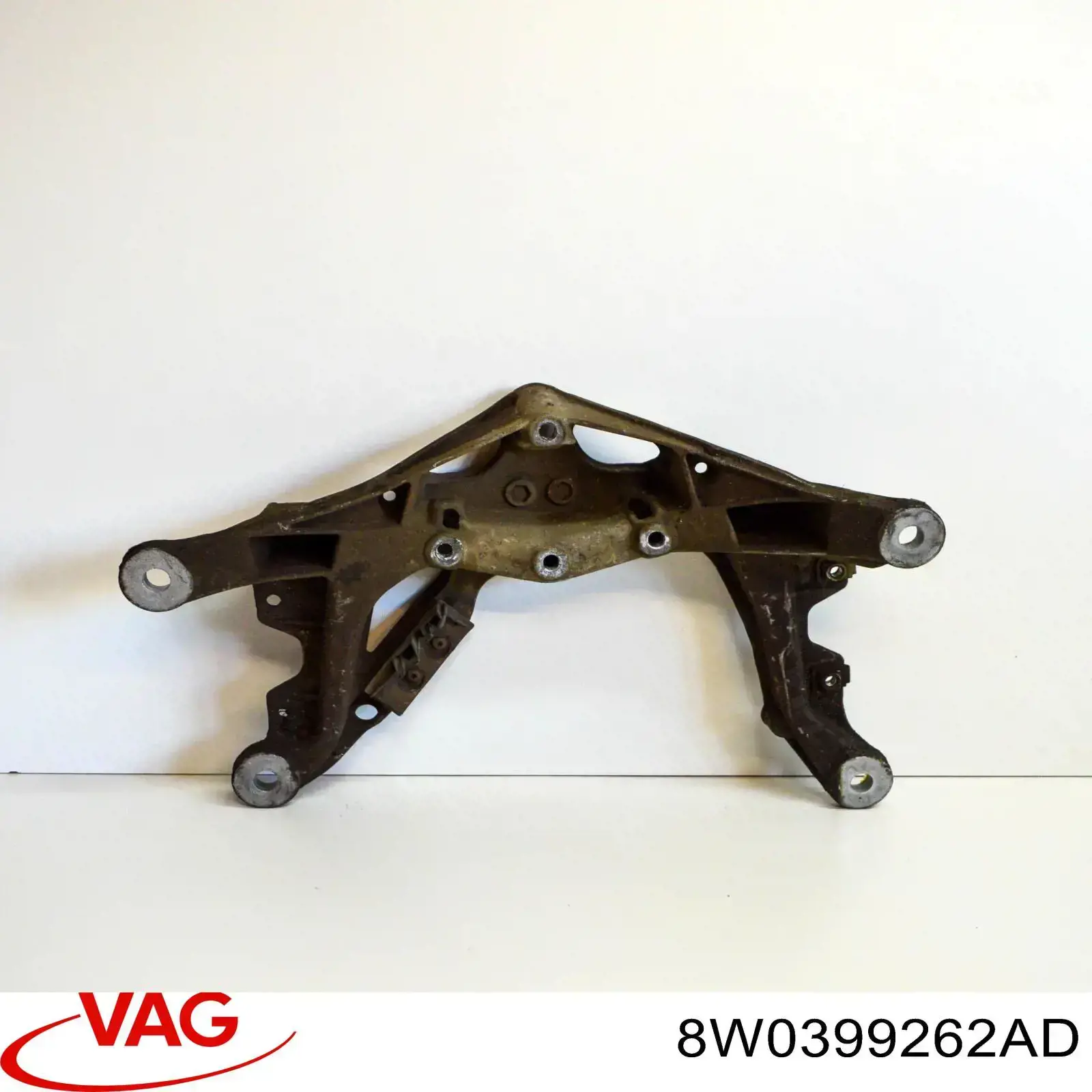 Кронштейн КПП VAG 8W0399262AD ціна, від 152.03 USD