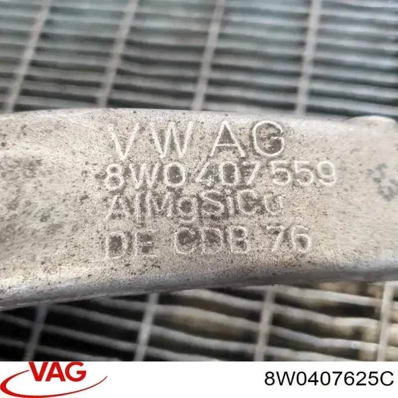 Підшипник ступиці 8W0407625C VAG