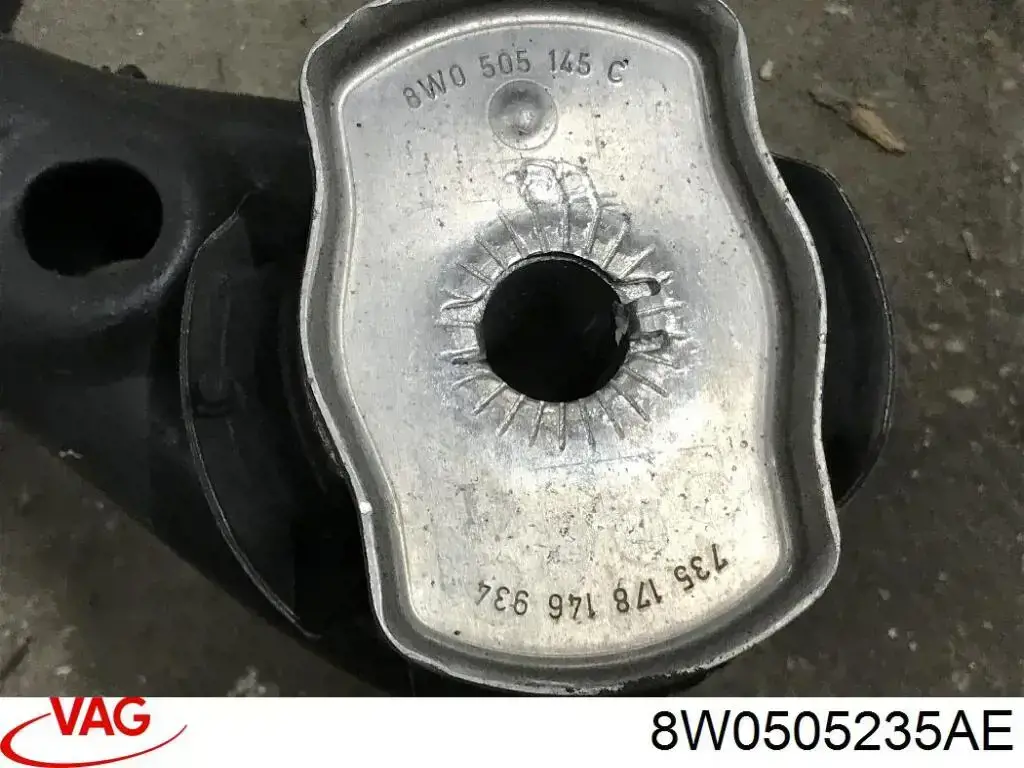 Купити 8W0505235AE VAG Балка задньої підвіски, підрамник
