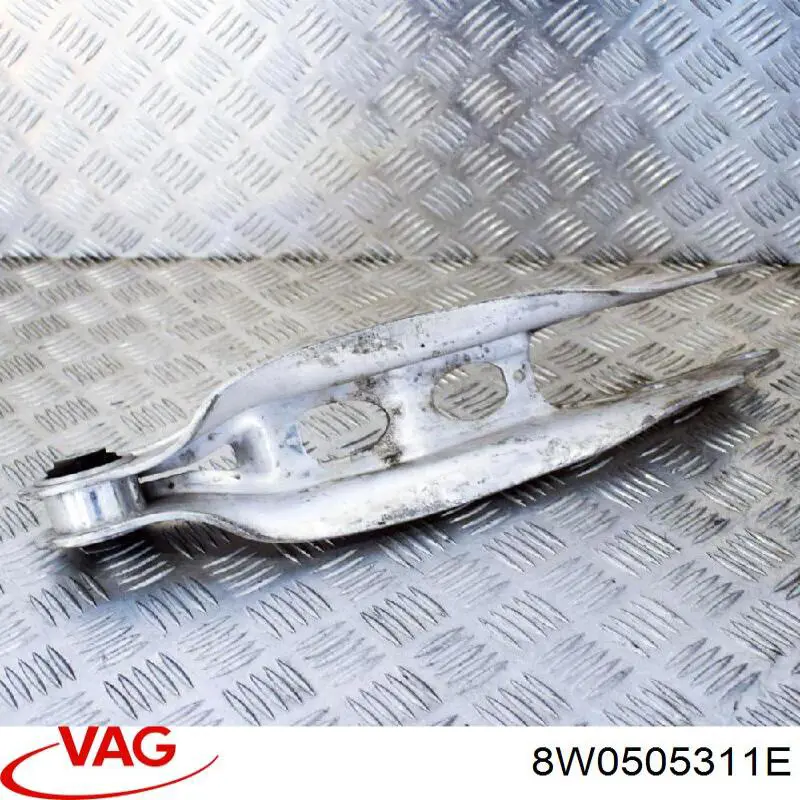 Купити 8W0505311E VAG Важіль задньої підвіски нижній, лівий/правий