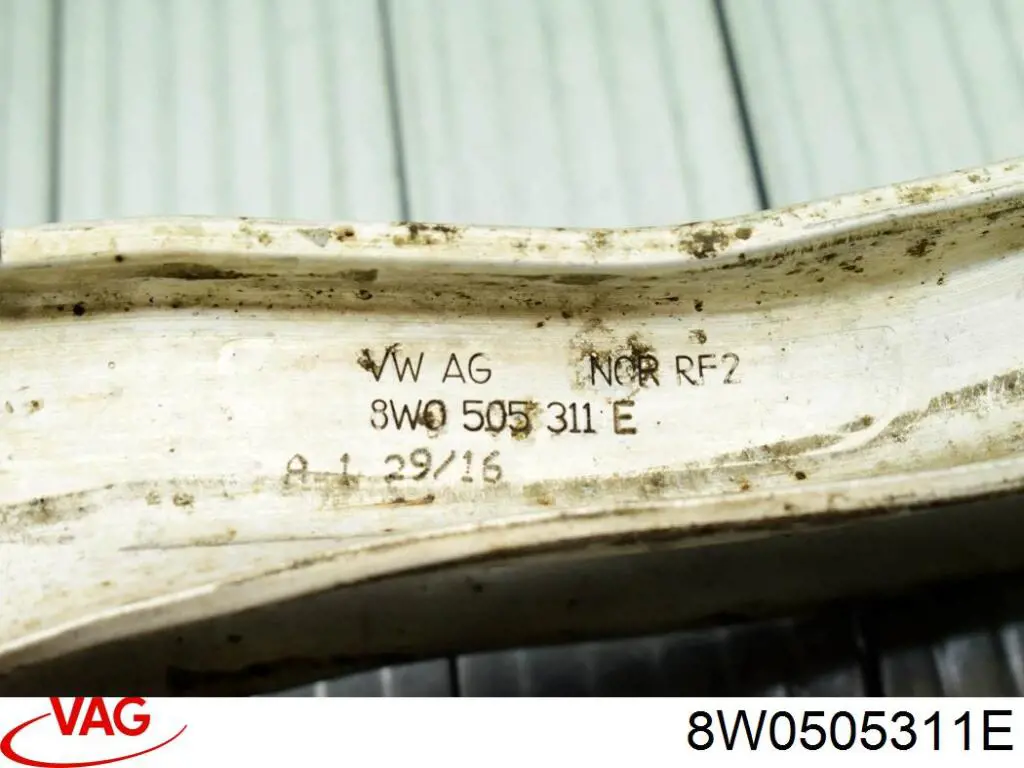 8W0505311E VAG Важелі задньої підвіски