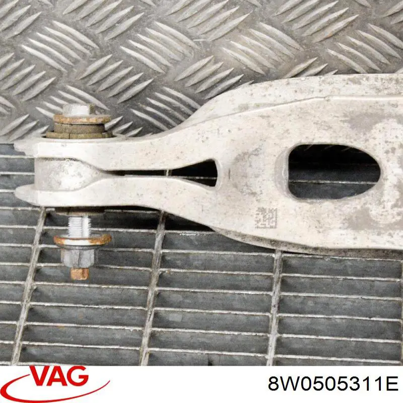 Купити 8W0505311E VAG Важіль задньої підвіски нижній, лівий/правий