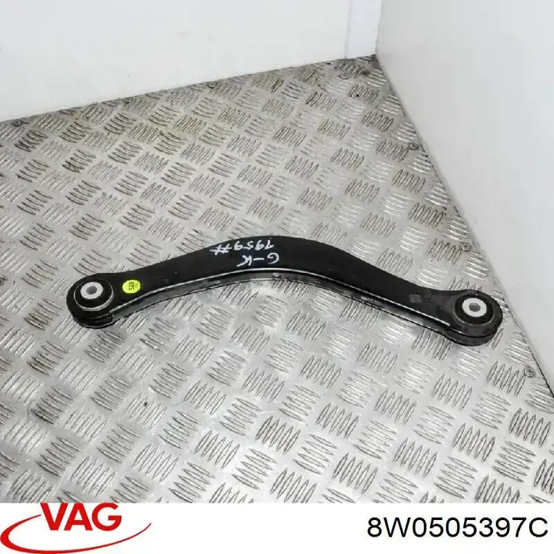 Купити 8W0505397C VAG Важіль задньої підвіски верхній, лівий