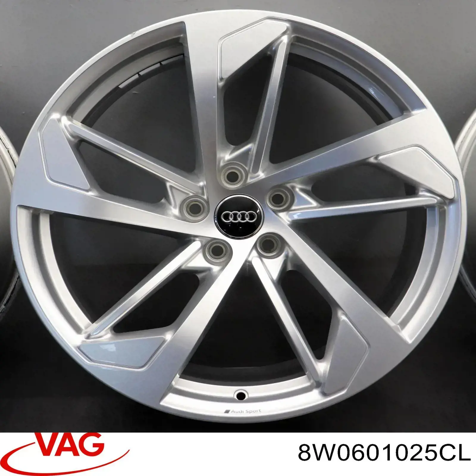 Диски колісні литі (легкосплавні, титанові) 8W0601025CL VAG