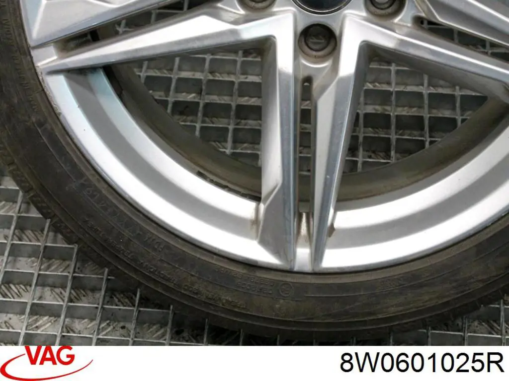 Купити 8W0601025R VAG Диски колісні литі (легкосплавні, титанові)