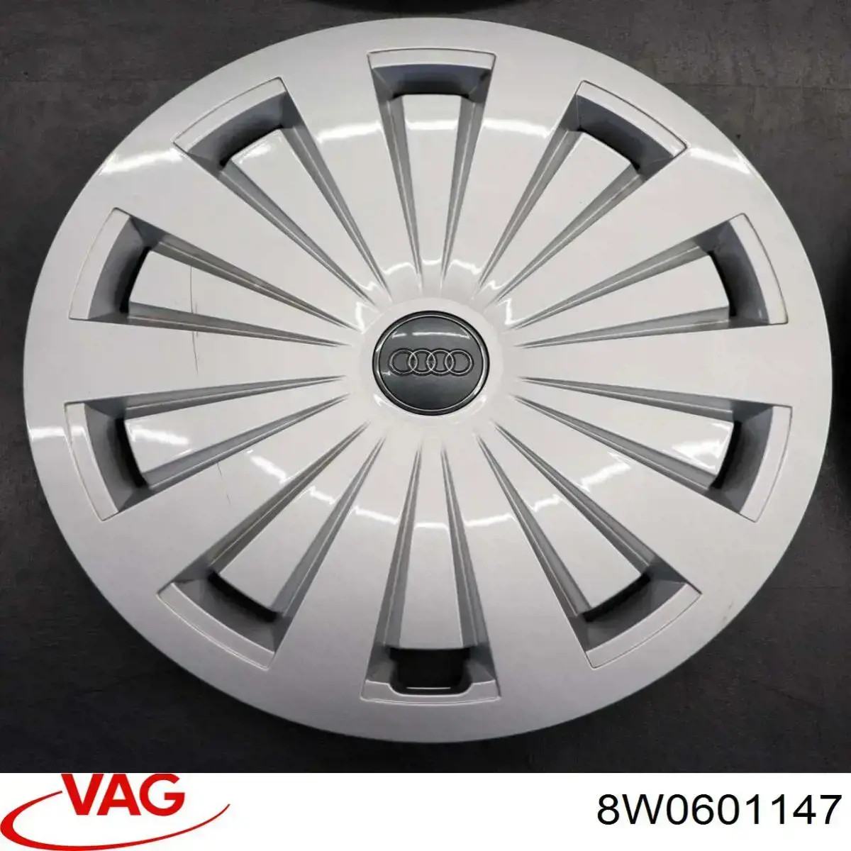 Ковпаки 8W0601147 VAG