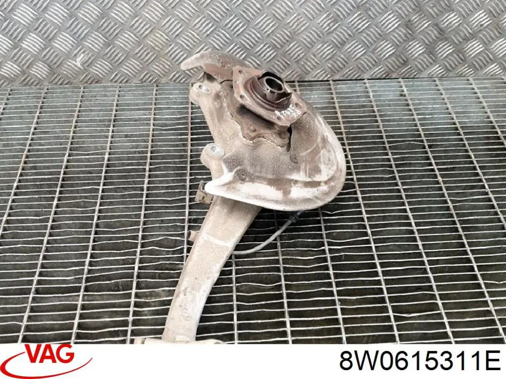 Купити 8W0615311E VAG Захист гальмівного диска, переднього, лівого