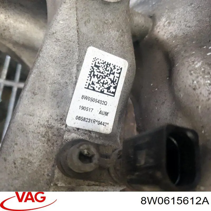 Захист гальмівного диска заднього, правого 8W0615612A VAG