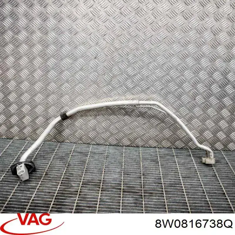 8W0816738P VAG Шланг кондиціонера, від випарника до компресора