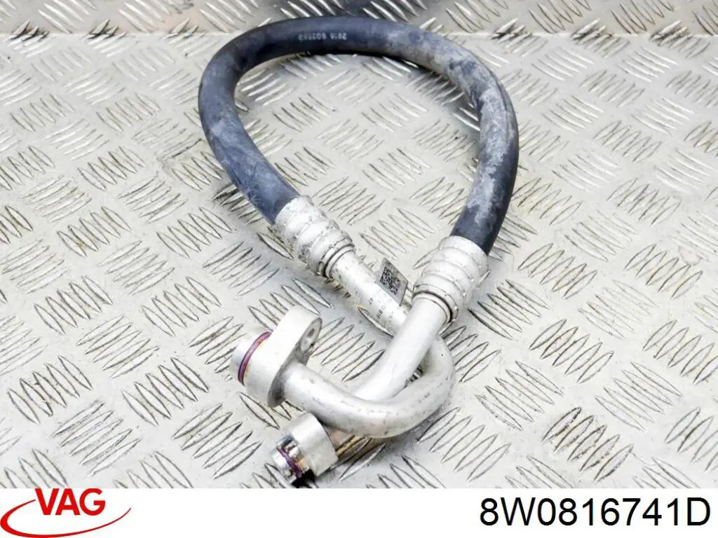 Шланг кондиціонера, від радіатора до випарника 8W0816741D VAG