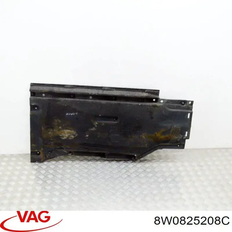 Захист днища, правий VAG 8W0825208C ціна, від 63.35 USD
