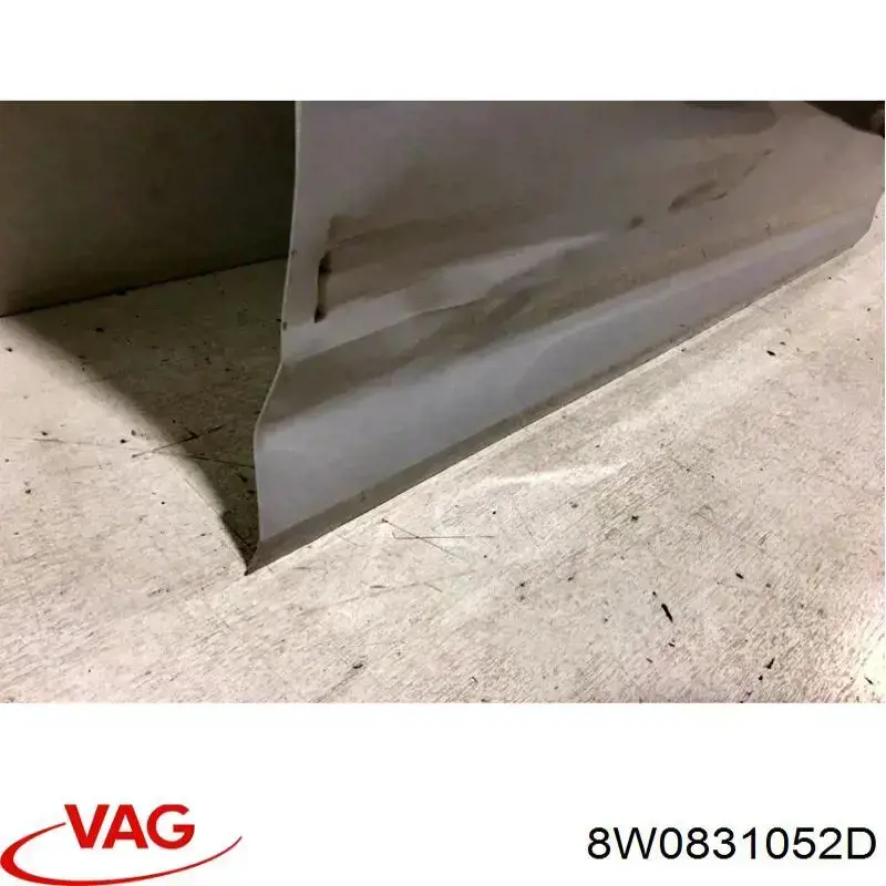 8W0831052D VAG Пасажирські передні двері