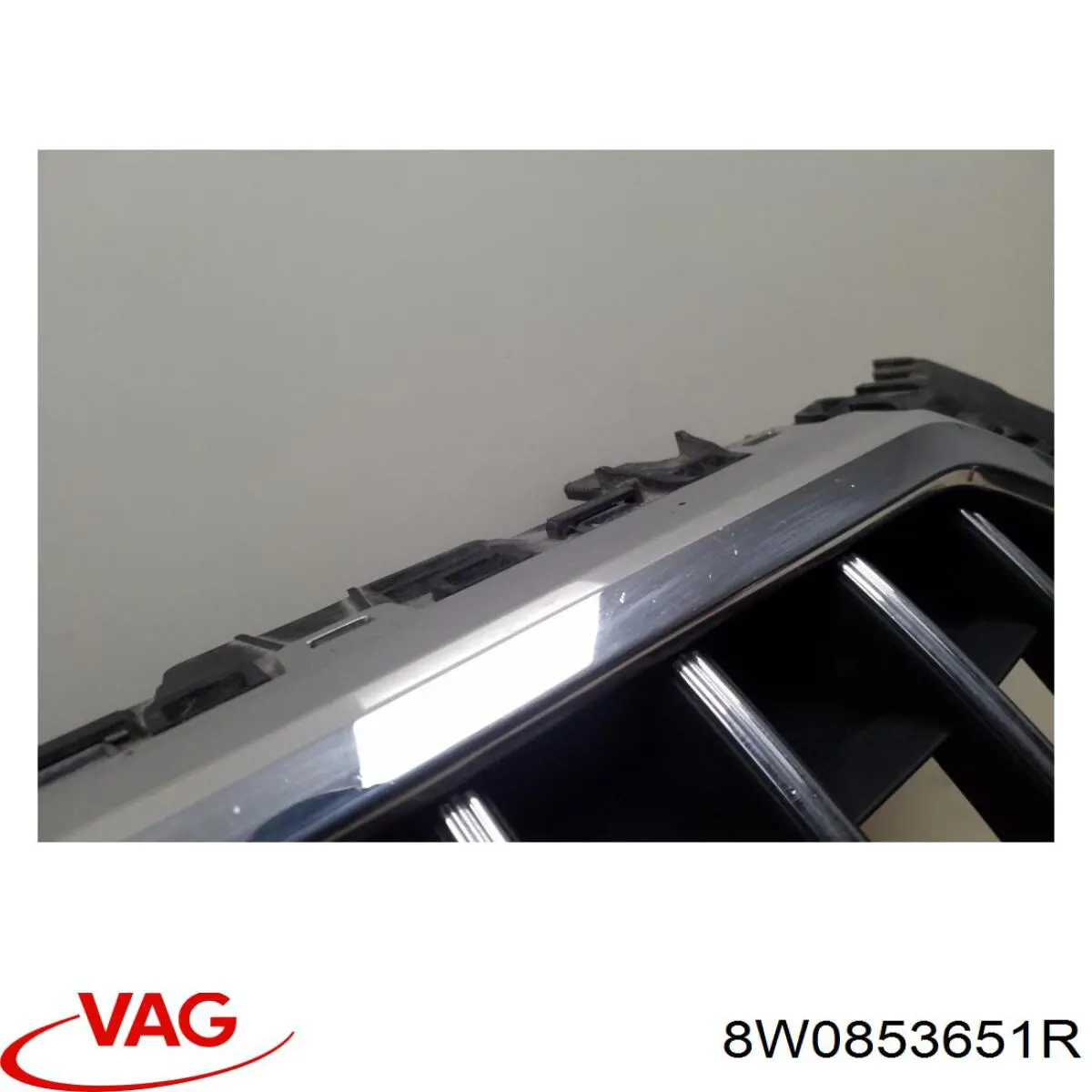 Облицювання радіатора VAG 8W0853651R ціна, від 70.54 USD