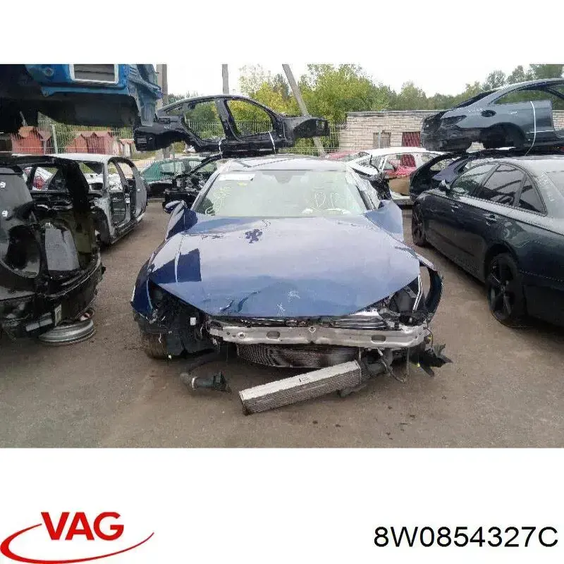 Захисна накладка переднього скла ліва VAG 8W0854327C ціна, від 8.87 USD