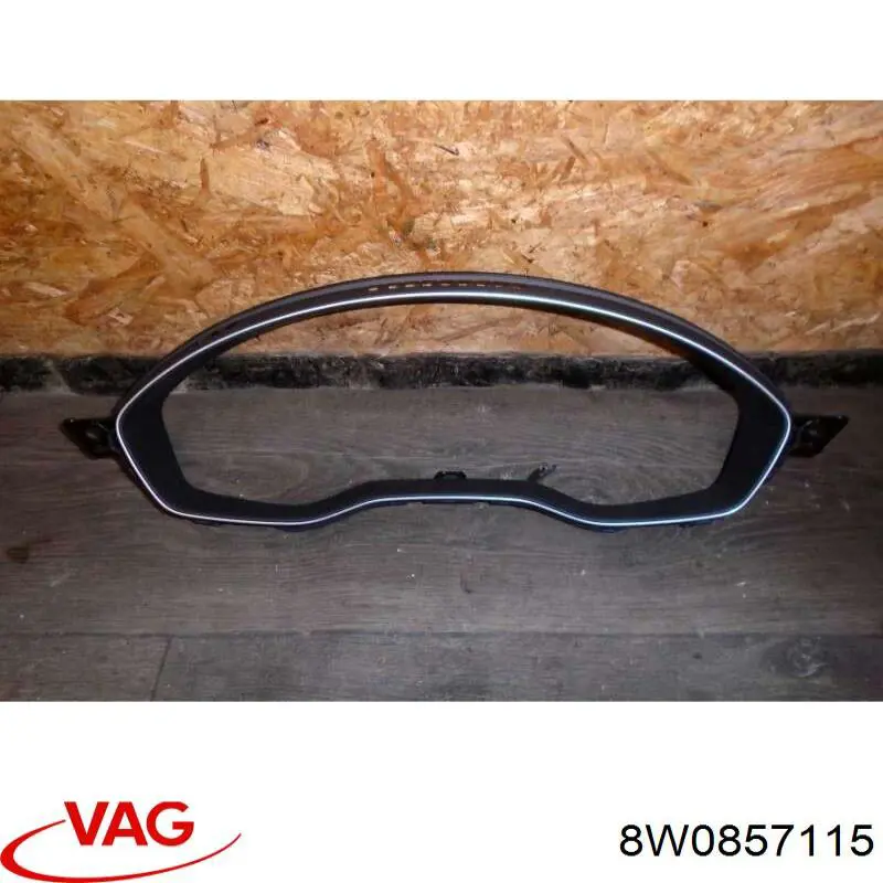 8W0857115 VAG Облицювання щитка приладів "торпедо"