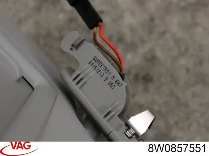 Козирок сонцезахисний автомобіля VAG 8W0857551 ціна, від 13.93 USD