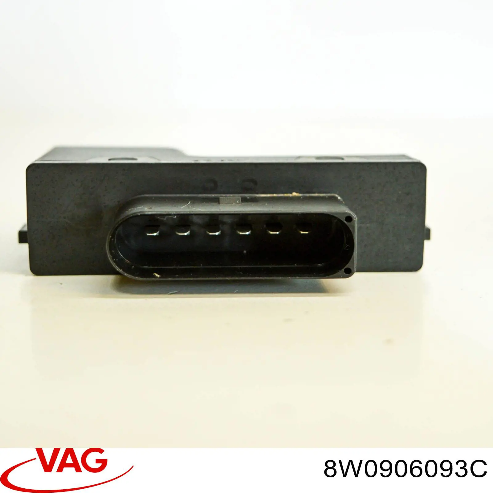 Модуль керування (ЕБУ) паливним насосом 8W0906093C VAG