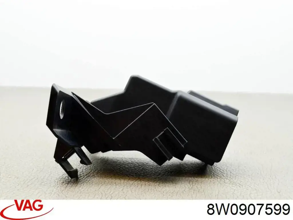  VAG 8W0907599