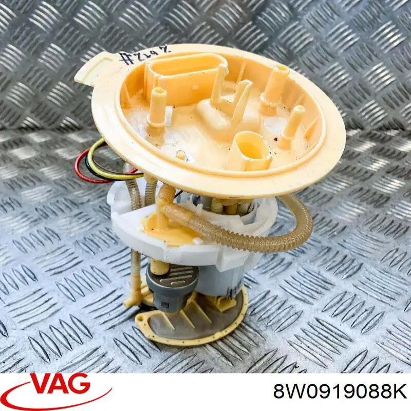 Купити 8W0919088K VAG Насос занурювальний в баці