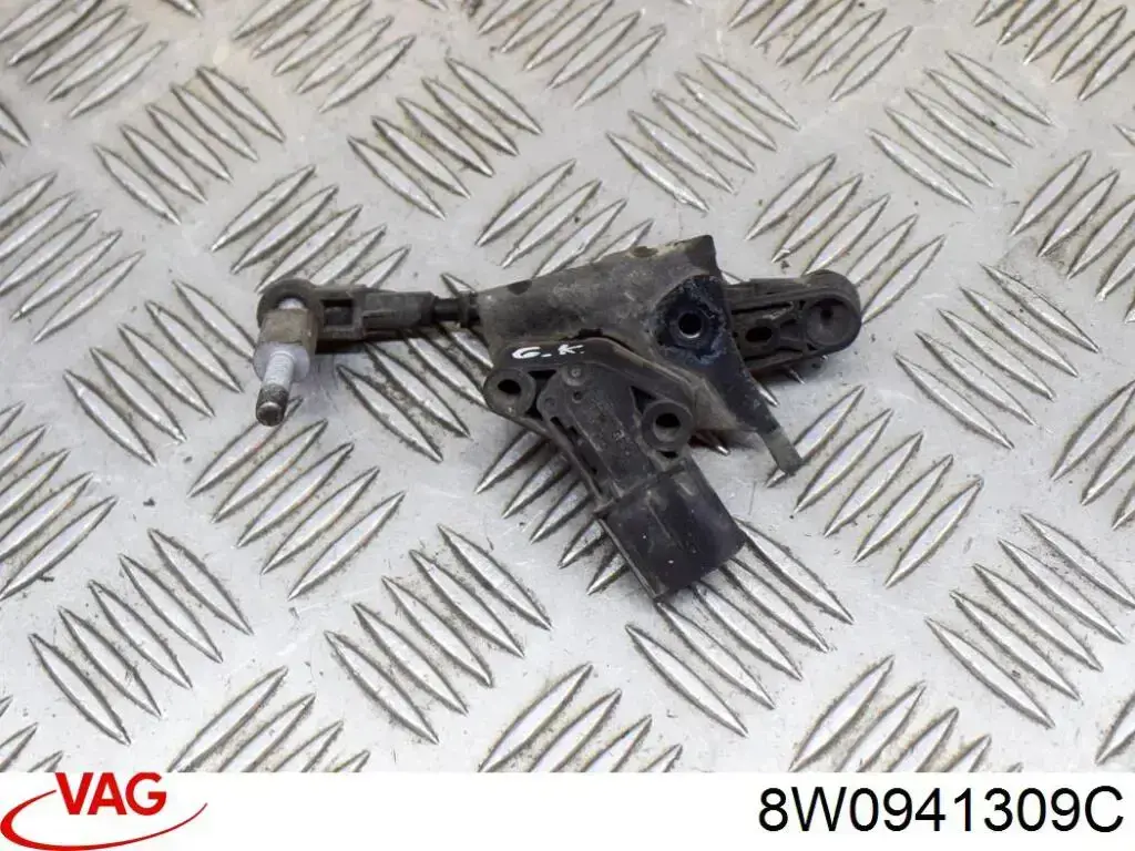 Датчик рівня положення кузова, задній лівий 8W0941309C VAG