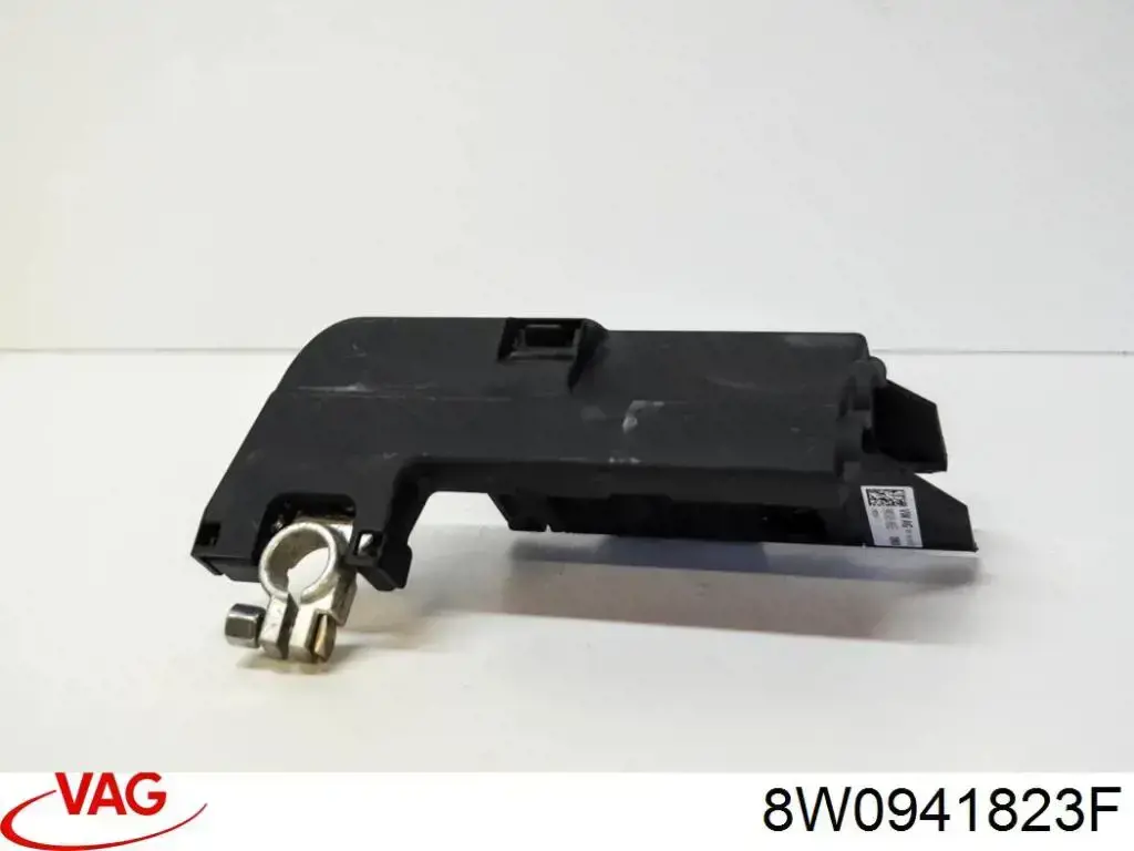 Блок запобіжників 8W0941823F VAG