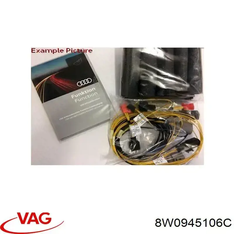 Купити 8W0945106C VAG Відбивач бампера заднього правий