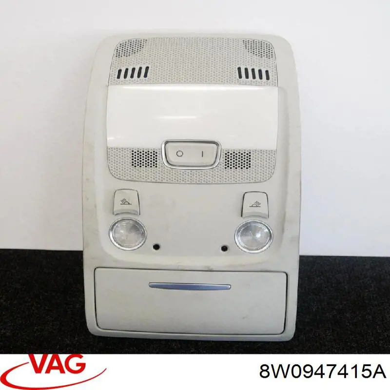 Плафон підсвітки багажного відсіку 8W0947415A VAG
