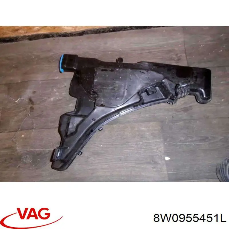 Бачок омивача 8W0955451L VAG
