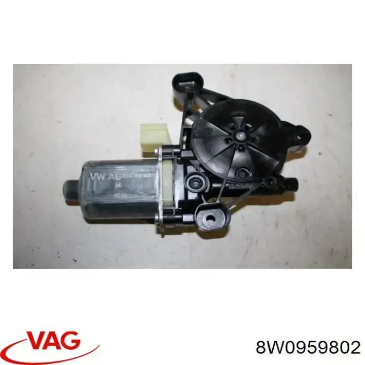Двигун склопідіймача двері передньої, правої VAG 8W0959802 ціна, від 6.16 USD