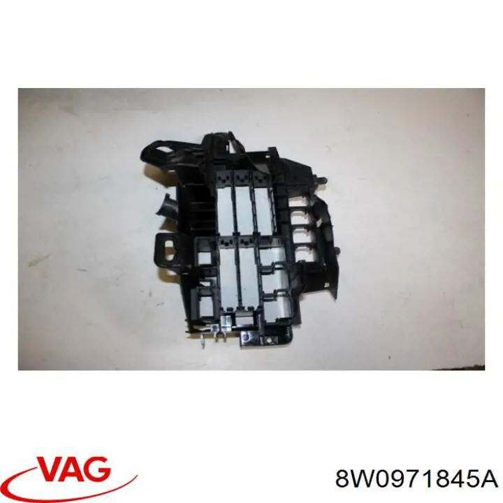 Коробка запобіжників VAG 8W0971845A ціна, від 3.80 USD