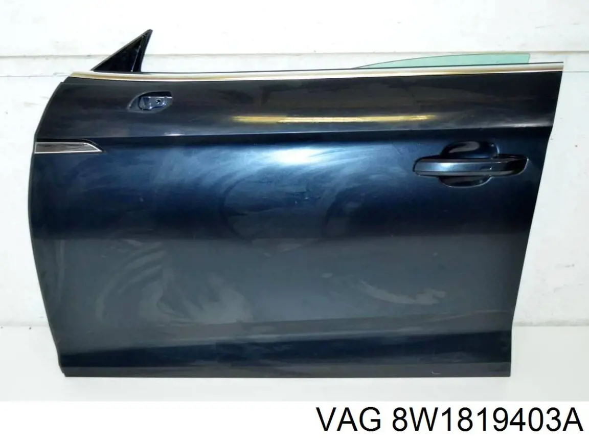 Купити 8W1819403A VAG Водостік лобового скла, жабо