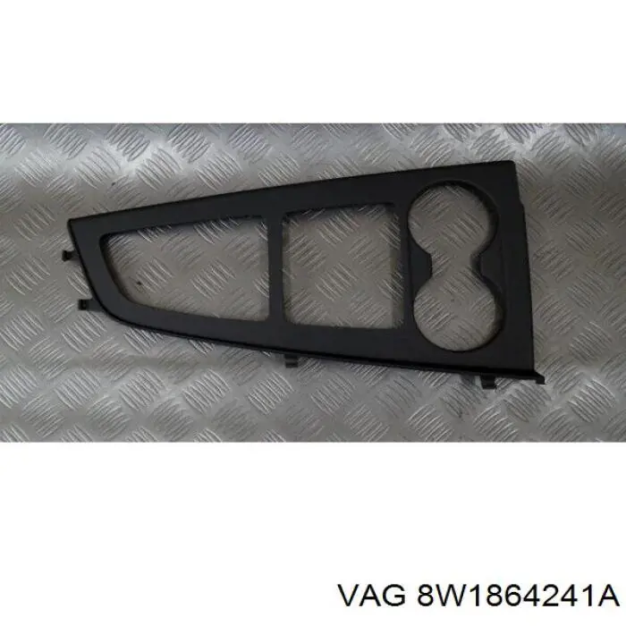 Декоративна накладка центральної консолі VAG 8W1864241A ціна, від 9.09 USD