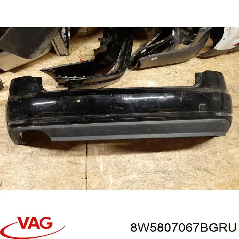 Купити 8W5807067BGRU VAG Задній бампер