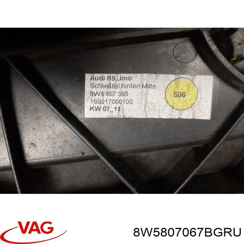 Кожух бампера заднього VAG 8W5807067BGRU ціна, від 105.32 USD