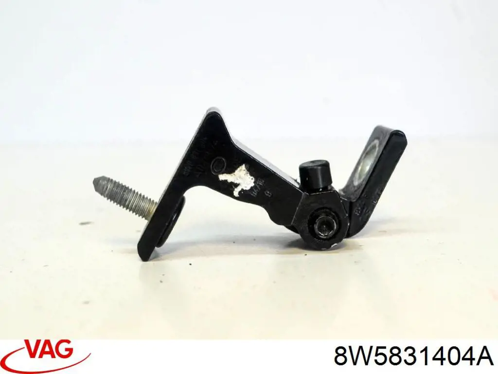 Петля передніх дверей, правої 8W5831404A VAG