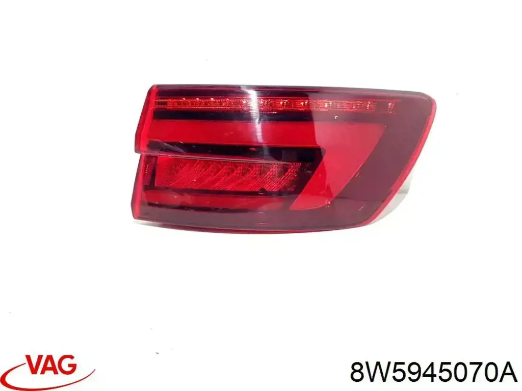 Купити Задня права фара Audi A4 B9 8W2, 8WC