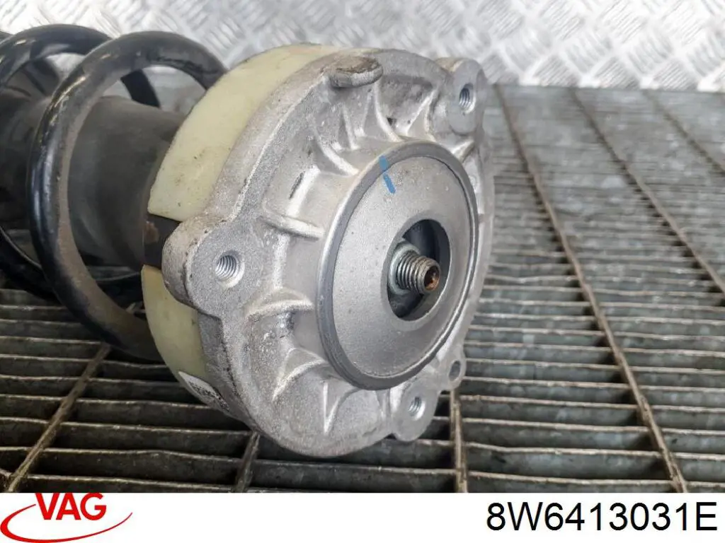Амортизатор передній 8W0413031BC VAG