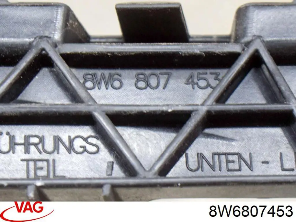 Кріплення бамера ліве VAG 8W6807453 ціна, від 12.67 USD
