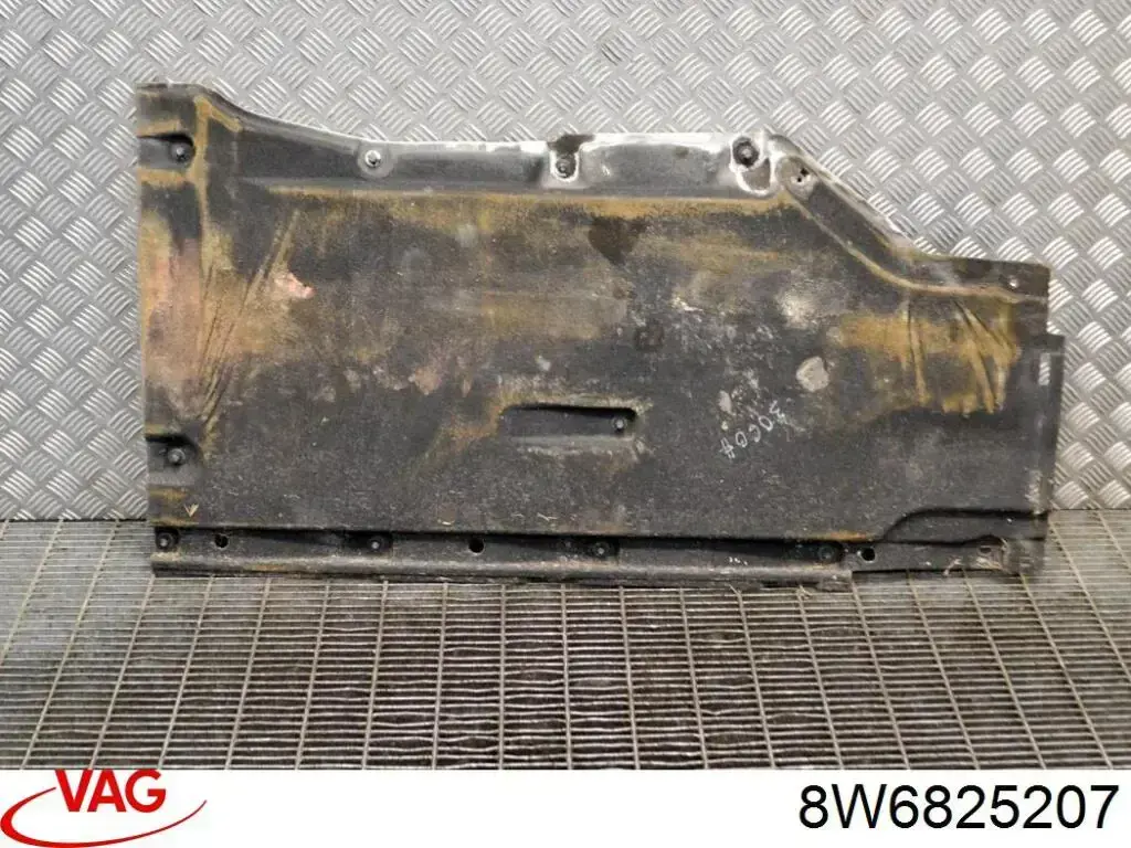 Захист днища, лівий VAG 8W6825207 ціна, від 44.44 USD