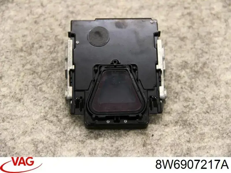 Камера системи забезпечення видимості 8W6907217A VAG