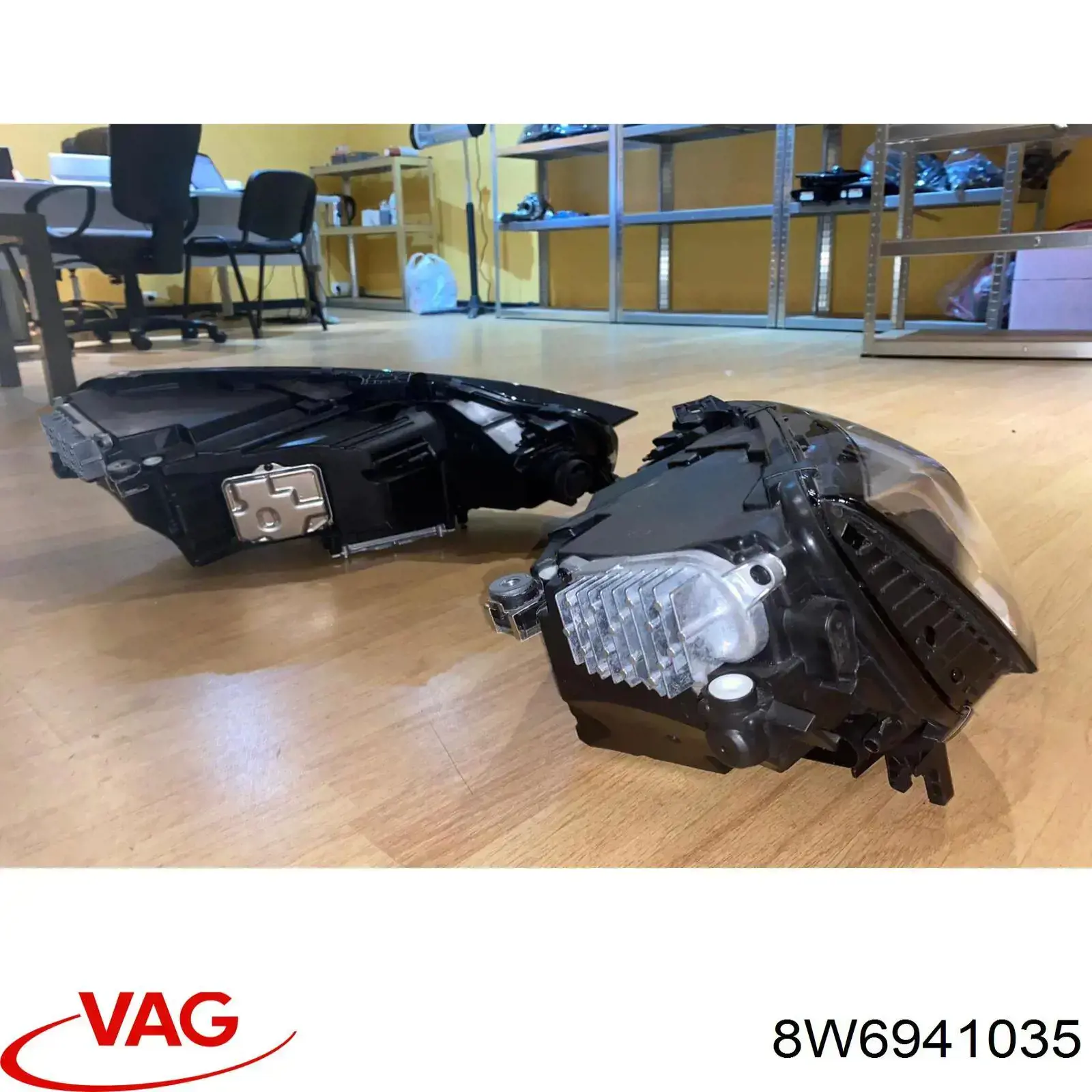 Фара VAG 8W6941783E