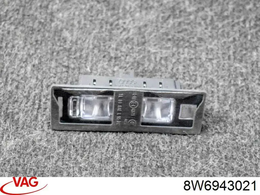 Ліхтар підсвічування заднього номерного знака VAG 8W6943021 ціна, від 3.80 USD