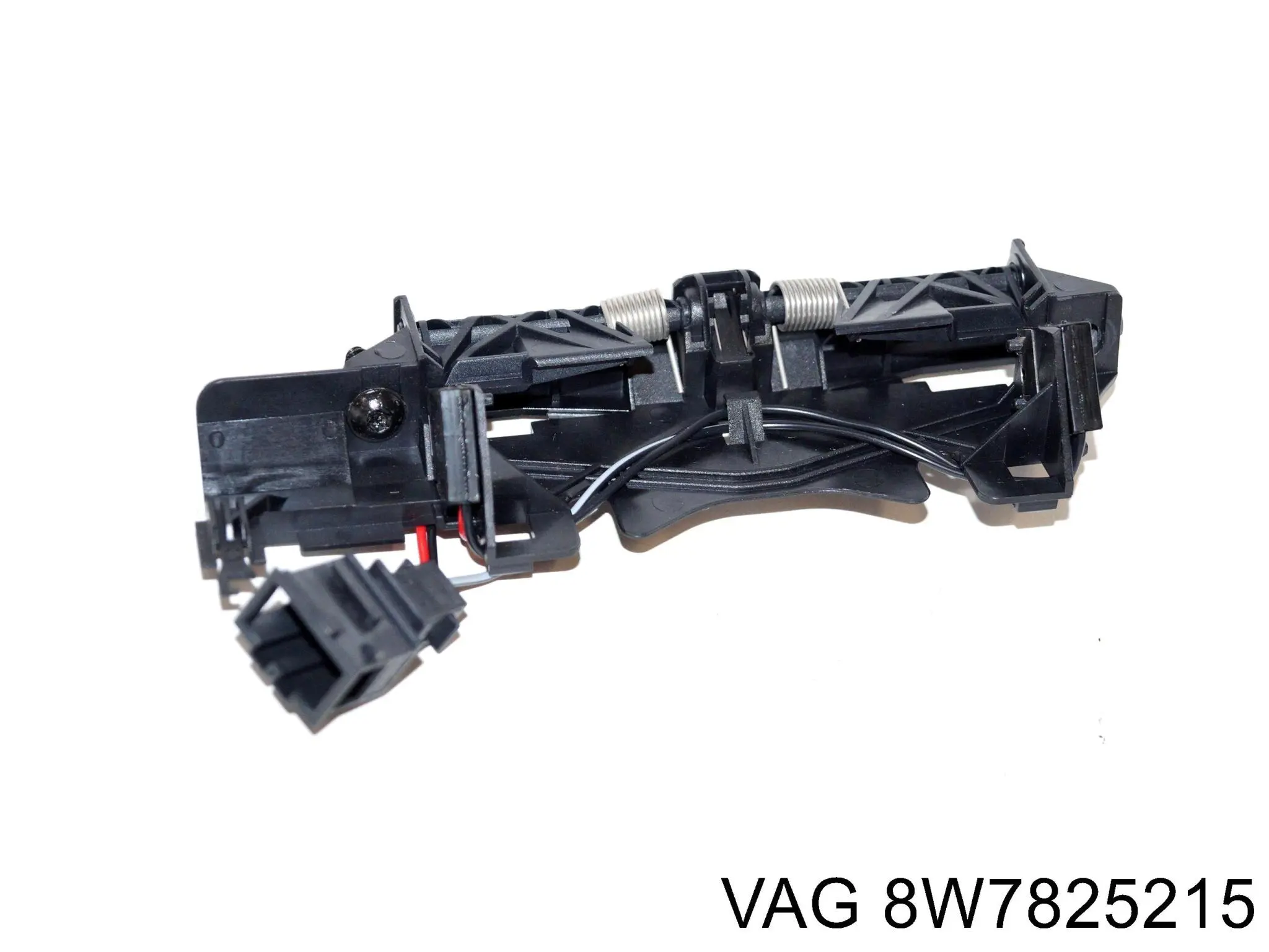 Захист днища, задній лівий VAG 8W7825215 ціна, від 29.06 USD